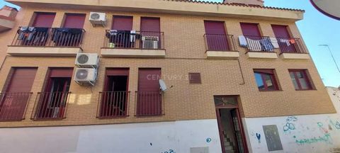 Do you want to buy Commercial Premises in Yeles? Excellent opportunity to acquire this Commercial Premises with an area of 290.97m² located in the town of Yeles, province of Toledo. It has good access and is well connected. IN THE PROCESS OF SANITATI...