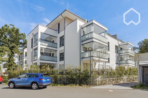 Hanau is an attractive place to live. Your new home is in Wilhelmsbad, a former spa complex with a state park and the well-known historic carousel in an upscale neighborhood. - Underfloor heating - Tiled/parquet floor - Equipped kitchen - Bathroom wi...