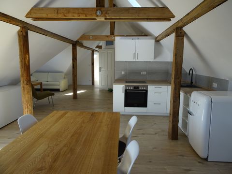 Great attic loft with just under 60 square metres, freshly renovated & fully furnished (including VITRA, WALTER KNOLL, VITAMIN DESIGN, COR CONSETA), furnishings can be flexibly added by arrangement (also 