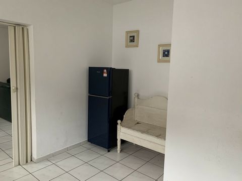 This is a large & fully furnished 4-room apartment on a total of 100 square meters in Gau-Bischofsheim. From the apartment or the city you have a super connection to Mainz, Wiesbaden, and Frankfurt/Main, so it is perfect for commuters or accordingly ...