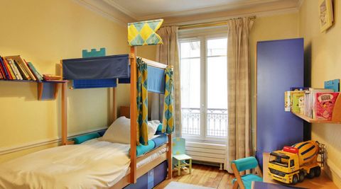 This Paris flat sleeps up to eight adults and two children. It is situated in a classical hausmannian residence which dates back to 1892. The apartment combines both modern comfort and a classic French style. This flat is a duplex on two floors with ...