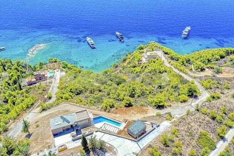 Situated along the Peloponnese Riviera, the villa is a contemporary residence located just a stone's throw away from the beach. Enveloped by the deep blue waters of the Mediterranean, this home enjoys an ideal position for savoring picturesque golden...