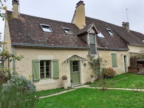 PARC NATUREL REGIONAL DU PERCHE (Orne) 160 km PARIS, region BELLEME, in a small peaceful hamlet: beautiful set of 3 HOUSES (2 of which have been restored and one to be restored) forming part of the small hamlet. MAIN HOUSE restored: entrance, dining ...