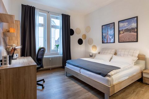 The apartment, Apartment 54, is centrally located in Bad Arolsen, one of the most beautiful baroque towns in Germany. Shops, ice cream parlors, parks, restaurants, bars, sports facilities and pharmacies can be reached on foot in just a few steps. Bus...
