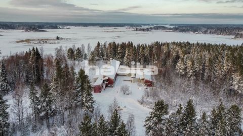 For sale is a large complex by the sea only 16 km from Vaasa city. 24 h, 2xkitchen, lounges, banquet hall, stage hall, laundry room, several toilets, storage rooms. Separate caretaker's apartment 3h, h, s. Separate beach sauna about 74 m² with kitche...