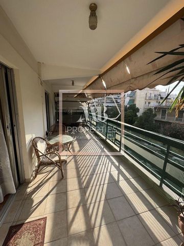 For sale in one of the most sought-after areas of the Athenian Riviera and just 800 meters from the beach, 88 sq.m. apartment, in a well-kept apartment building of 1980, second floor, frontage and airy. The apartment is in very good condition and has...