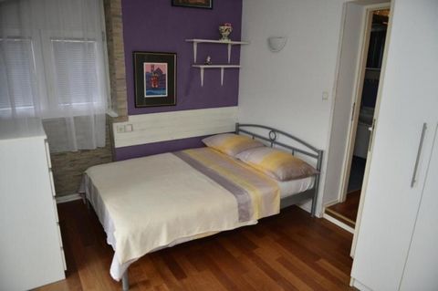 The apartment has 2 bed/s for adults. Capacity (adults) is (2). It has 3 stars. Apartment has 50 m2. It is on the third floor. Access for the disabled is not enabled. Number of bedrooms: 1. Number of bathrooms: 1. Number of balconies: 1. Balcony/terr...