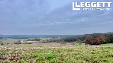 A26417BE47 - Building plot of 1299 m² in a village combining the pleasure of the countryside, and proximity to the necessary services to facilitate daily life, small shops, health professionals, schools... Ideal for a family looking for a certain qua...