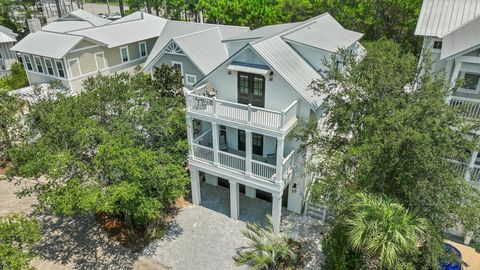 Welcome to this exquisite home, masterfully designed and fully renovated in 2024 by Modern Heritage Luxury Properties located in the Cottages at Eastern Lake. This residence now offers 5 bed and 4.5 baths including the new addition of a ~716 sq. ft. ...