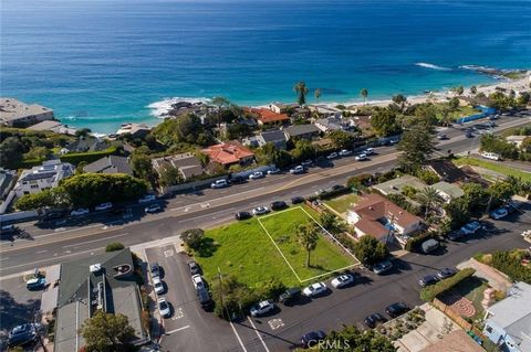 Una parcela fácilmente construible, razonablemente nivelada, cerca del mar y con vista al mar... Residencial zonificado. Esta parcela podría calificar para ser dividida. Consulte con la ciudad para obtener más información sobre la oportunidad de divi...