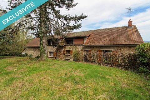 Située à Saint-Didier-sur-Arroux (71190), cette propriété offre un cadre de vie paisible et charmant. Cette commune située en Bourgogne est réputée pour sa quiétude et sa qualité de vie. Proche des espaces naturels, elle ravira ceux en quête d'authen...