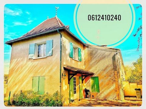 LE FLEIX 24130 Maison en pierre parfaite pour la réalisation d'un projet de chambres d'hôtes!!! Surface habitable 441 m2 environ, 11 chambres. prix : 315 000 euros HAI, honoraires 5% inclus charge acquéreur, soit 300 000 euros hors honoraires , maiso...