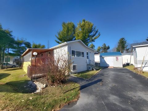 **WOW!! Not like the others!! ** 2019 Renovations: -Shed-Gallery-Asphalt-Electricity-Plumbing-10x16 Extension -Central Vacuum-Insulation-Lighting- Bathroom- Kitchen - Walls- Floors -Windows- Thermopome - SHEET METAL Roof ********** FINALLY a REAL tur...