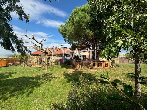 Située sur la commune de Saint Romain d’Ay, à quelques pas du village, cette charmante villa d’environ 132 m² repose sur un terrain de 1925 m². Le rez-de-chaussée vous accueille avec une cuisine conviviale, un salon chaleureux agrémenté d’une belle c...