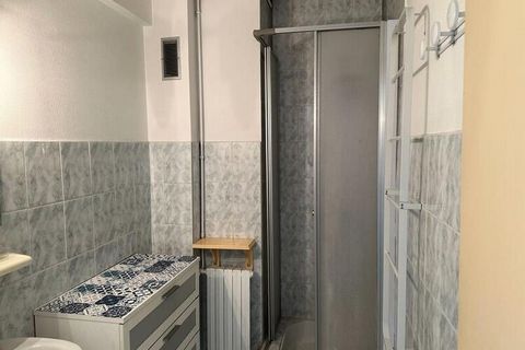 Magnifique logement de 45 mètres carrés situé à Cannes. ArrayD'une superficie de 45 m², il comprend une chambre avec plusieurs rangements et peut accueillir jusqu'à 4 personnes. Passez un bon séjour ! Situé au 2ème étage avec ascenseur, cet apparteme...