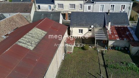 Maison de charme à rénover avec grand hangar et potentiel locatif - La Suze-sur-Sarthe