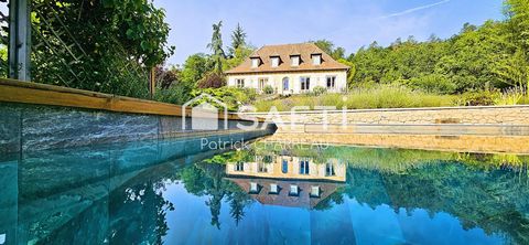 Propriété - 183 m² - 3 chambres avec SdE - Piscine
