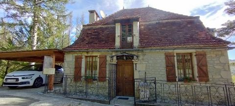 Maison en pierre avec vue panoramique