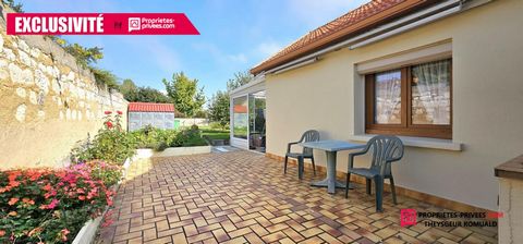 Romuald Theysgeur vous présente en exclusivité une maison sans vis à vis de 98 m² sur son terrain de 369 M², situé au coeur de SAINT CLEMENT à 5 min (en voiture ou en transport en commun) du centre ville de SENS. Cette belle maison se compose : d'un ...