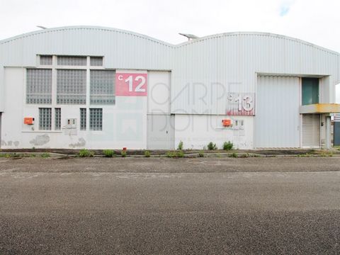 Industrial warehouse with 508m2 located in the Industrial Polygon of Alto do Ameal in Ramalhal, Torres Vedras. PAVILIONS C12 and C13, interconnected with 2 floors each, for services, industry and warehouse, with 508m2, and 6 parking spaces. Location ...