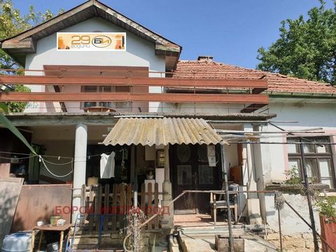 VILLAN PROPERTY - Mackin Dole, house - 2 floor, built in 1980, brick, 1st floor - 65 sq.m. - corridor and two transitional rooms, internal staircase to the 2nd floor, 2nd floor - 30 sq.m. - room and loft, basement walled with stone - 65 sq.m. - corri...