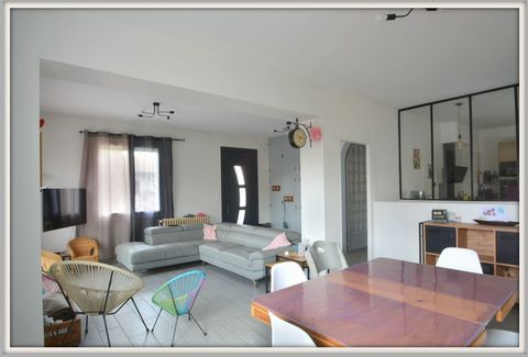 Dpt Lot et Garonne (47), à vendre AGEN Maison P7 de 190 m² - Garage et Jardin -Terrain de 380,00 m²