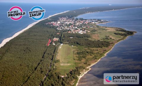 Wij nodigen u uit om een land van 740m2 te kopen Het land is gelegen in Jastarnia in de directe omgeving van ul. Mickiewicza op slechts 500 meter van de zee. Alle media zijn onderweg. HET LAND VALT ONDER MPZP (eengezinswoning- of serviceontwikkelings...