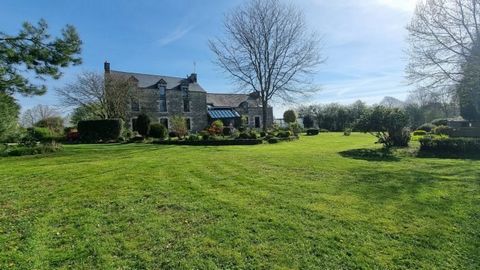 This quality detached, south facing, 5 bed house, with plenty of scope to increase in size, has just come onto the market and is a must to view.  It is located just a couple of kilometres from the popular, thriving village of Rohan, where you will fi...