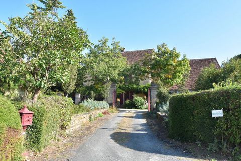 This beautiful 3-bedroom holiday home lies in Saint-Jory-las-Bloux and is the ideal setting for a carefree holiday. It comes with a private swimming pool to take a refreshing plunge after returning from activities or tours. It makes an ideal stay for...