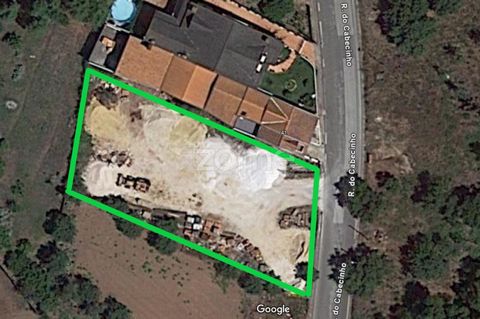 Identificação do imóvel: ZMPT562443 Land for building a villa in Luso with ground floor and first floor, with a generous area that allows for the creation of leisure spaces and a garage. Located in a quiet area and close to everything: supermarkets, ...