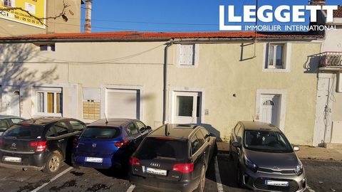 A25651VIR24 - Located in the Saint-Georges district of Périgueux, close to all amenities. Completely renovated in 2010, this well-maintained building comprises 8 occupied apartments for a gross rental yield of around €53,000. Building for sale as a w...