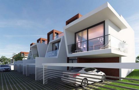 New build modern 2 storey three bedroomtownhouses in Calpe Welcome to your new dream home Discover an exciting new build project featuring exquisite modern sleek linked Villas for Sale in Calpe Nestled in an ideal location just a stones throw away fr...