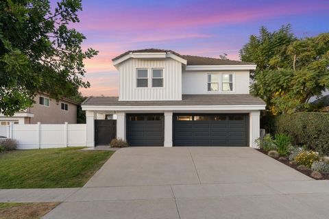 Fall in love with this meticulously renovated Lewis-designed farmhouse, centrally located in the heart of Playa Del Rey! Situated in the exclusive Pacific Heights community, this La Jolla floorplan encompassing 4-bedroom, 2.5-bathroom, 2,489 sqft res...