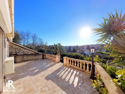 LA COLLE SUR LOUP - HOUSE OF CHARACTER! Authentic house, enjoying a superb view in a quiet area, with swimming pool. In authentic stone, this house is composed of 3 dwellings including a 2-room apartment of 28m2, a 3-room duplex of 58m2 and a garden ...