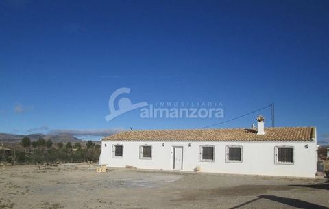 A fabulous detached four bedroom Cortijo for sale on the outskirts of Albox. The property is set on a large plot of land and offers fantastic all round views of the mountains and surrounding countryside. The Cortijo is a spacious single floor propert...