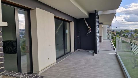 New 3 bedroom apartment in Pombal, with garage box in the basement for 1 car located in a luxury development that has a swimming pool, gym, an incredible 