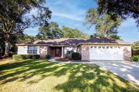 Willkommen in diesem charmanten Haus mit 3 Schlafzimmern und 2 Bädern in den begehrten Copper Forest States in Cantonment, Fl. Dieses wunderschöne, aus Ziegeln gefertigte Haus mit nur einem Eigentümer liegt ruhig versteckt in einer Sackgasse. Dieses ...