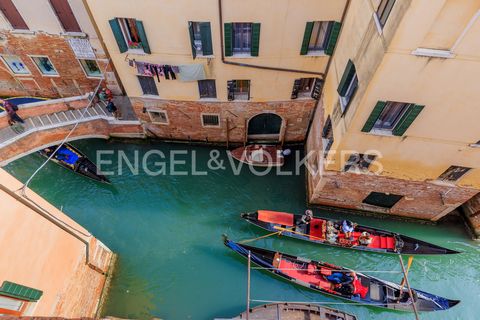 Ort: Cannaregio, Venedig Der Bezirk Cannaregio ist nach Castello der zweitgrößte in Venedig und der bevölkerungsreichste. In diesem Bezirk befindet sich das Ghetto von Venedig, das zu Fuß über die Ponte delle Guglie und entlang der Strada Nova, der H...