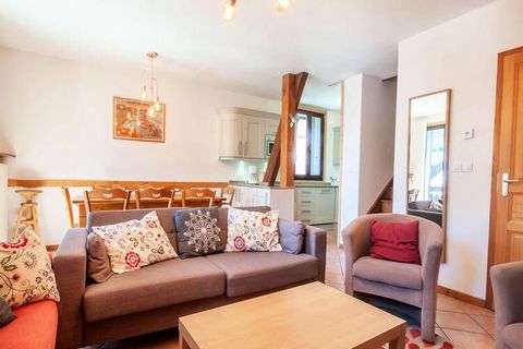 Dit duplex-appartement bevindt zich op de bovenste verdieping van een residentie die zeer goed gelegen is in het hart van Morzine. Uitstekende gelegenheid voor degenen die willen ontspannen en genieten van de activiteiten in het hart van het resort. ...