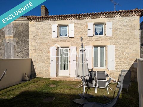 Située dans la commune de Voissay (17400), à 5 min de st jean d' Angely cette maison en pierre entièrement rénovée bénéficie d'un environnement calme et verdoyant, idéal pour les amoureux de la campagne. De plus, la maison bénéficie d'une exposition ...