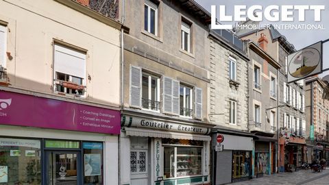 A33180EAB63 - Découvrez cet appartement d'une chambre, idéal pour un investissement locatif, situé en plein cœur du centre-ville. Ce bien de 47m2 offre une disposition fonctionnelle, parfaite pour des locataires recherchant un cadre de vie pratique e...