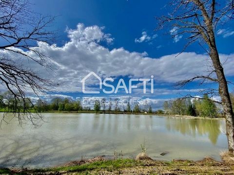 Christophe Schiessle, votre conseiller SAFTI vous propose ; Situé à Suarce (90100), ce terrain de 29430 m² offre un cadre paisible en pleine campagne, idéal pour les amoureux de la nature et du calme. Doté d'un accès pour handicapés, il bénéficie d'u...