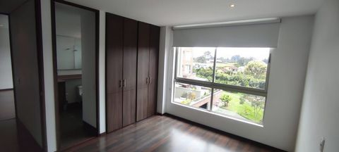 With an area of 90 m², located in a corner with both front and rear views. Located on the 3rd floor, it has two bedrooms, each with its own private bathroom, a bright living and dining room, and a modern kitchen with an open bar, balcony, additional ...