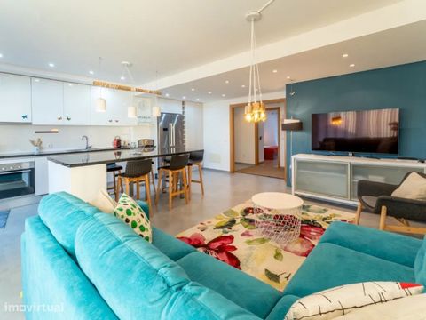 Luxury Apartment in Nazaré, within walking distance of the beach. This apartment of recent construction (2018), is located in a building of modern architecture, in a high area, with views over Nazaré and the sea, consisting of 2 bedrooms, 2 bathrooms...