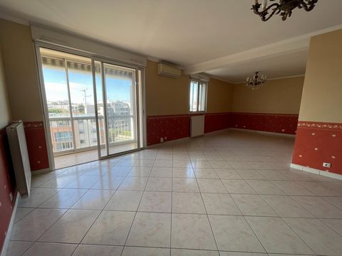 MONTPELLIER QUARTIER NOUVELLE MAIRIE 3 APPARTEMENTS EN UN