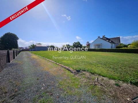 Terrain 1809 m² clos, viabilisé avec hangar