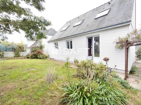 Maison non mitoyenne 4 chambres, proche écoles et commerces
