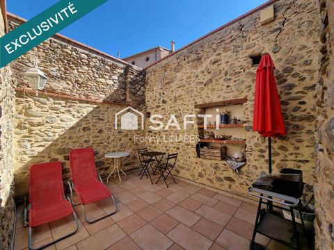 Maison avec terrasse, à côté d'un parking gratuit