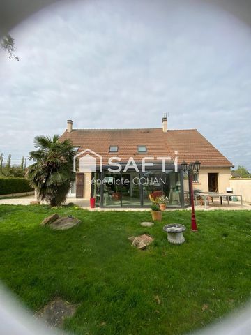 Maison spacieuse, quatre chambres avec véranda