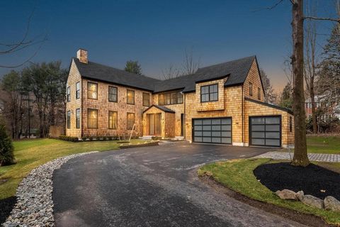 Welcome home to this Stunning newly constructed New England Contemporary perfectly situated on a 42,959 sq ft lot. 11 Rms, 5 Bds, 4.5 Bths with a 3 Car Garage. This beautiful home offers expert craftmanship & attention to every detail. 4915 sq ft on ...